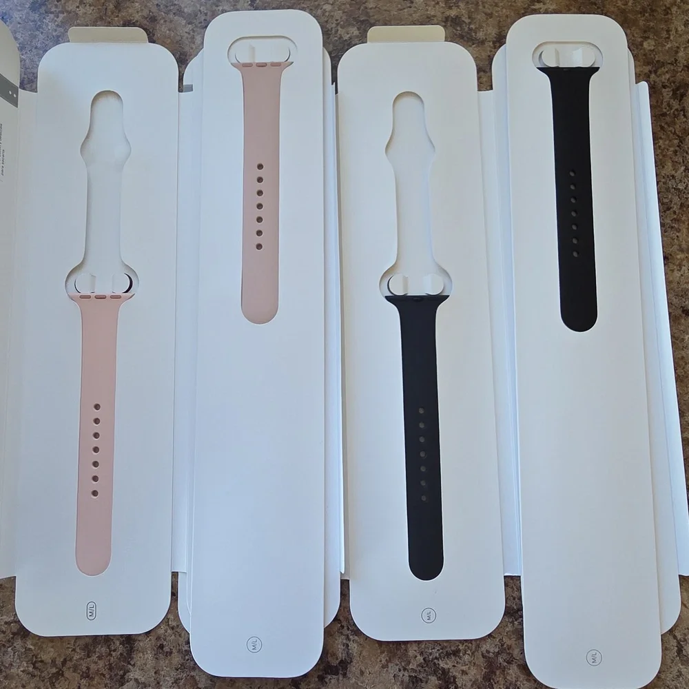 4 Apple M/L Watch Band (only this side, not the entire watch band)